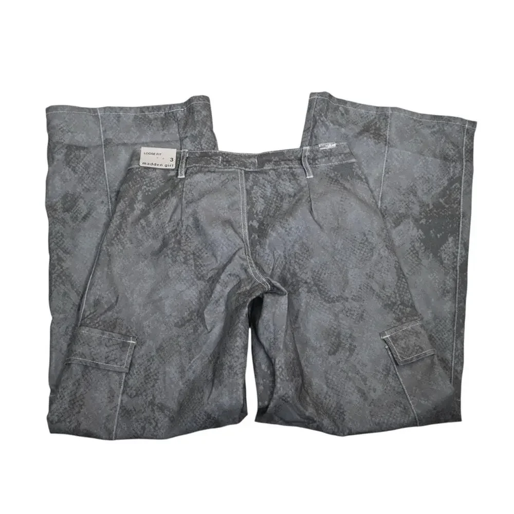 Madden Girl Womens 3 Loose Fit Snake Print Cargo Pants NEW - Picture 5 of 10